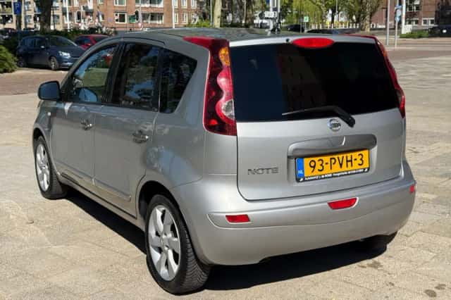 Nissan Note (2011) thumbnail 4