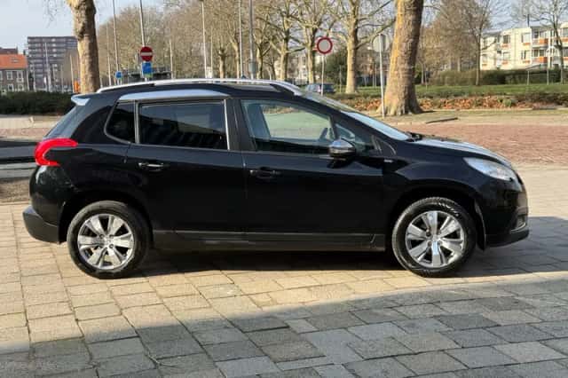 Peugeot 2008 (2015) thumbnail 5