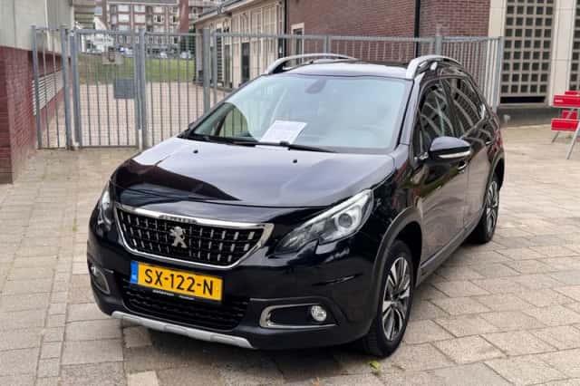 Peugeot 2008 (2018) thumbnail 1
