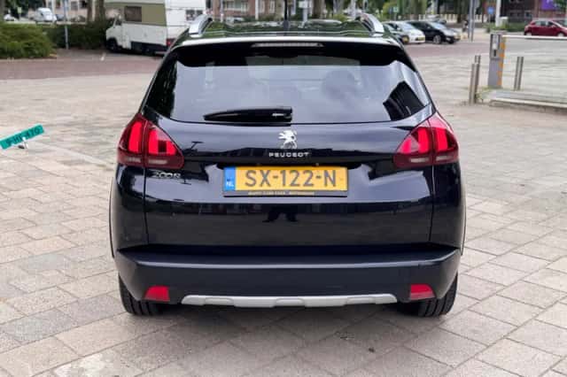 Peugeot 2008 (2018) thumbnail 5