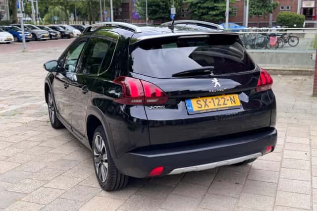 Peugeot 2008 (2018) thumbnail 6