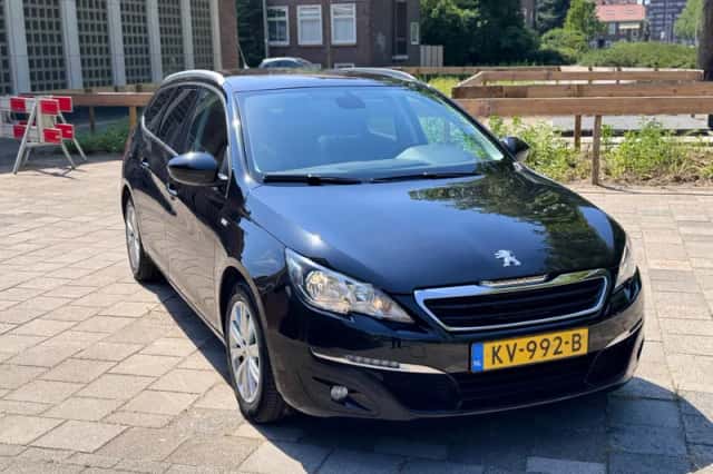 Peugeot 308 (2016) thumbnail 3