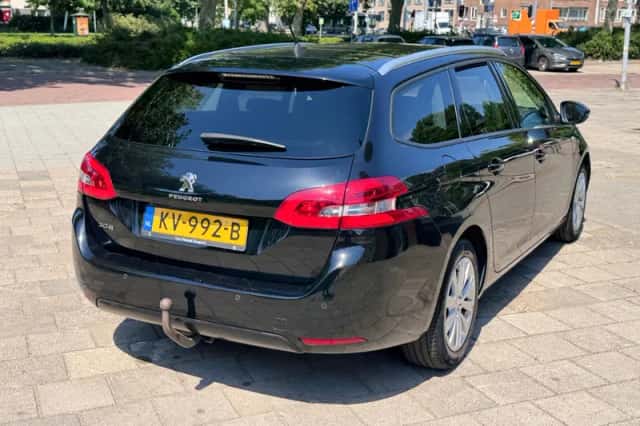 Peugeot 308 (2016) thumbnail 4