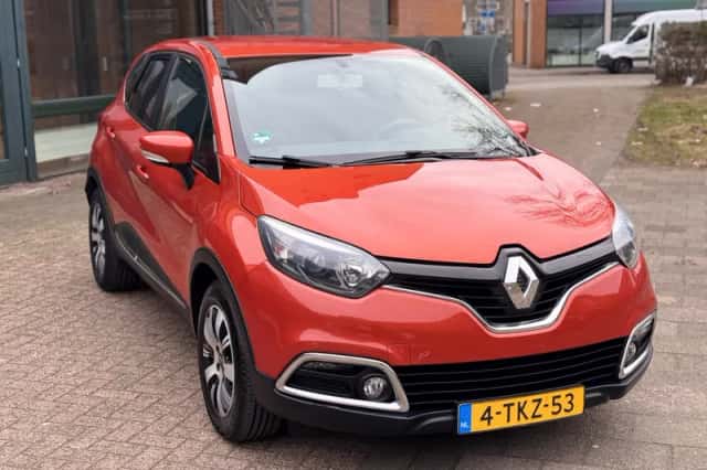 Renault Captur (2014) thumbnail 3