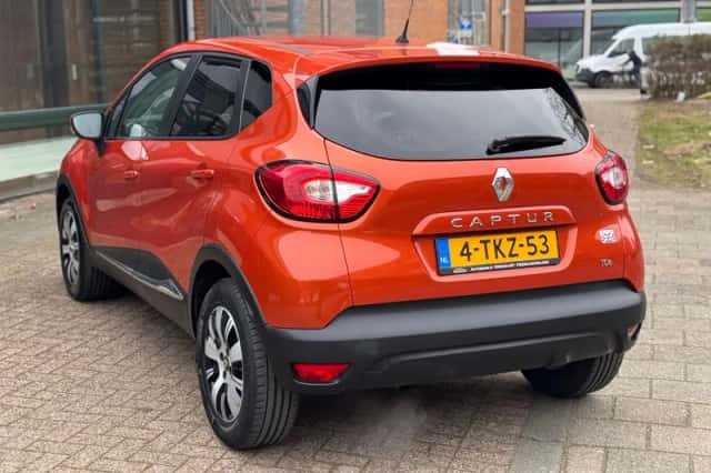 Renault Captur (2014) thumbnail 6