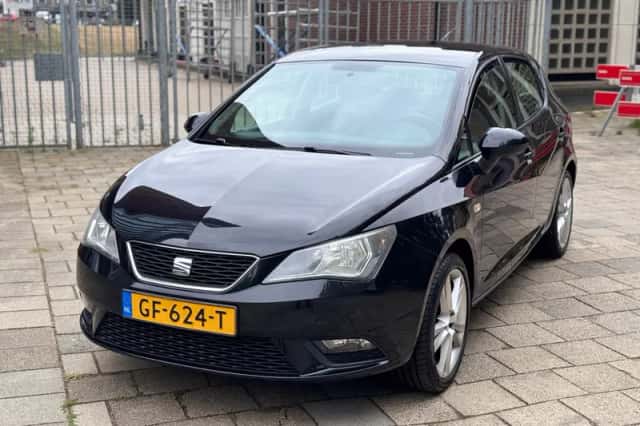 SEAT Ibiza (2014) thumbnail 1