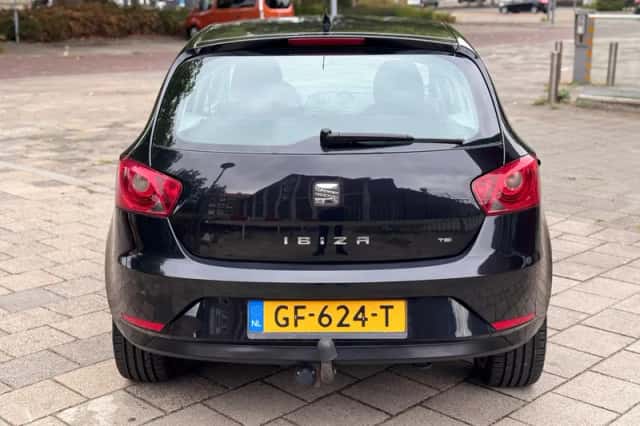 SEAT Ibiza (2014) thumbnail 5