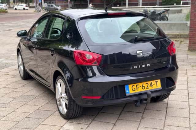 SEAT Ibiza (2014) thumbnail 6