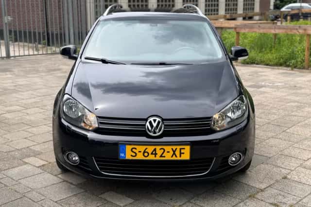 Volkswagen Golf (2012) thumbnail 2