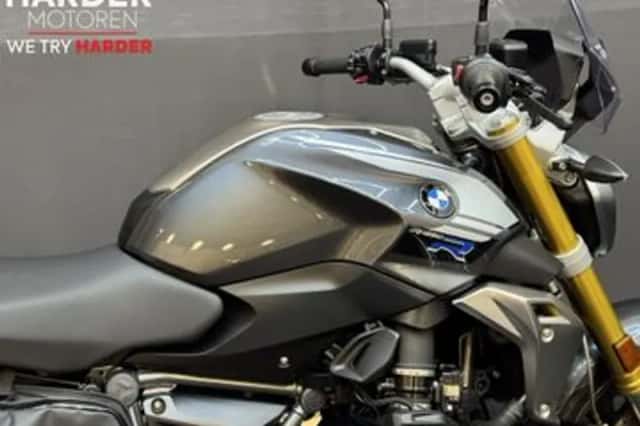 BMW R (2022) thumbnail 6