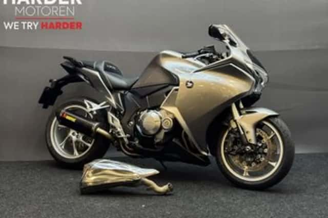 Honda VFR (2010) thumbnail 1
