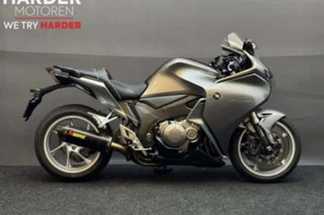 Honda VFR (2010) thumbnail 2