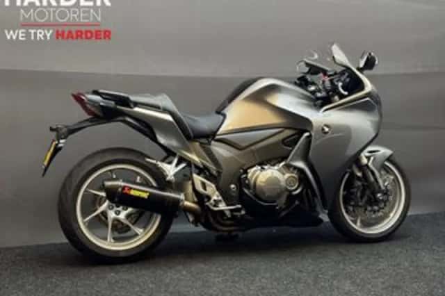 Honda VFR (2010) thumbnail 3