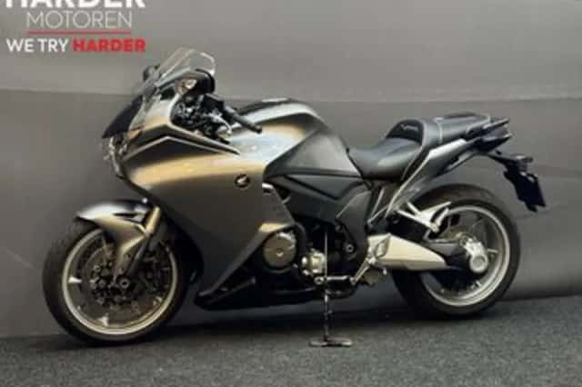 Honda VFR (2010) thumbnail 5