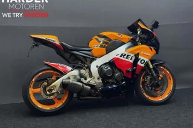 Honda CBR (2012) thumbnail 3