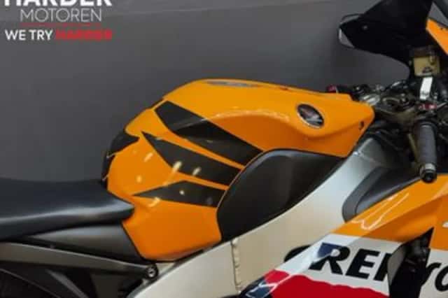 Honda CBR (2012) thumbnail 6