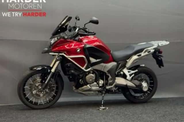 Honda VFR (2012) thumbnail 5