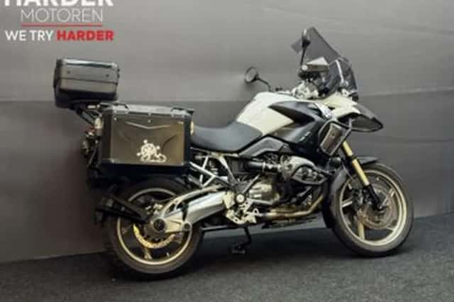 BMW R (2010) thumbnail 3
