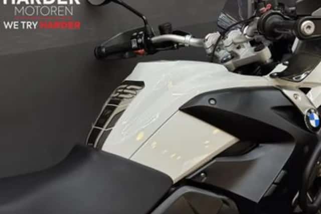 BMW R (2010) thumbnail 6