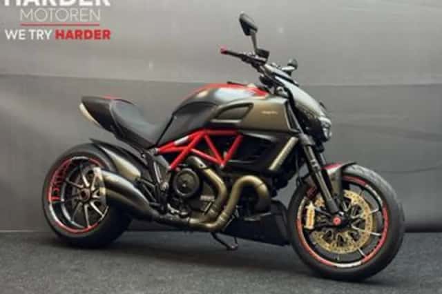 DUCATI DIAVEL (2012) thumbnail 1