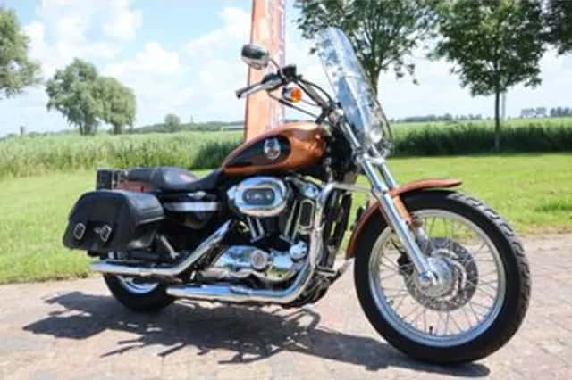 HARLEY-DAVIDSON SPORTSTER (2008) thumbnail 1