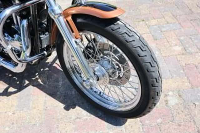 HARLEY-DAVIDSON SPORTSTER (2008) thumbnail 4