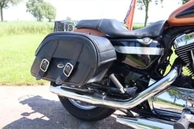 HARLEY-DAVIDSON SPORTSTER (2008) thumbnail 6
