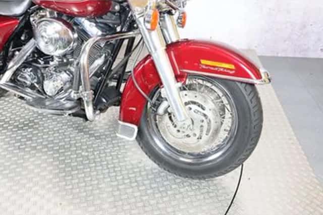 HARLEY-DAVIDSON ROAD (2005) thumbnail 4