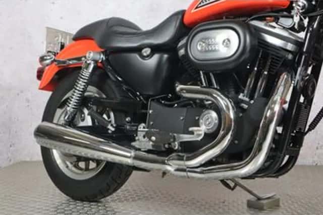 HARLEY-DAVIDSON SPORTSTER (2002) thumbnail 3