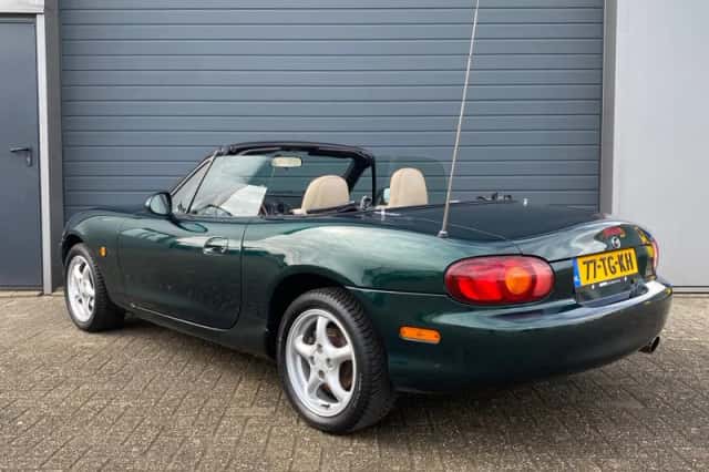Mazda MX-5 (2000) thumbnail 3