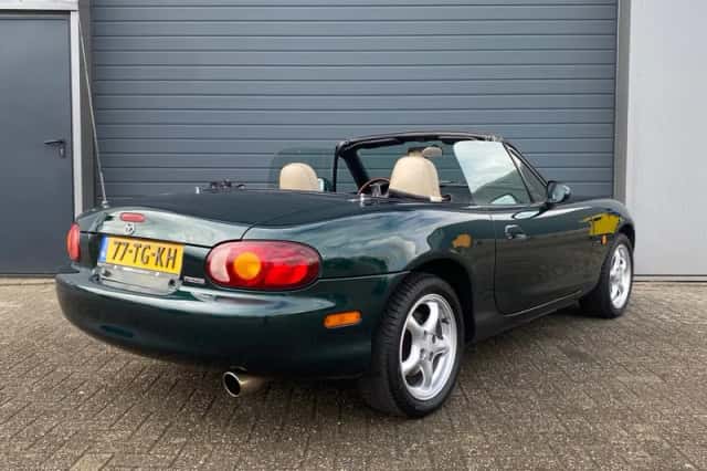 Mazda MX-5 (2000) thumbnail 4