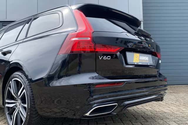 Volvo V60 (2022) thumbnail 5
