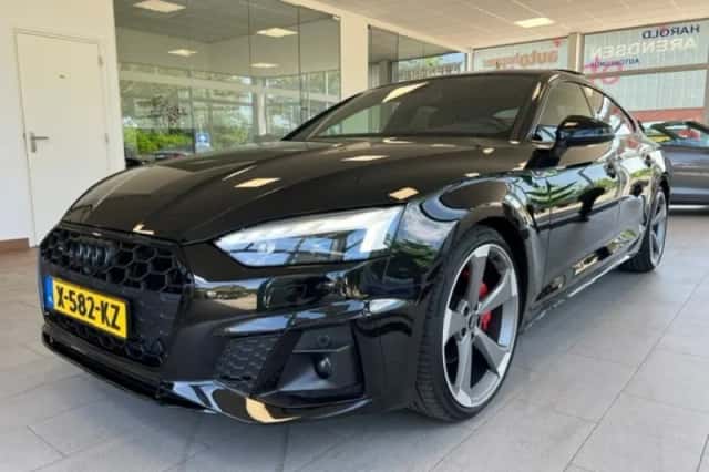 Audi A5 (2022) thumbnail 2