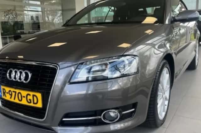 Audi Cabriolet (2011) thumbnail 1