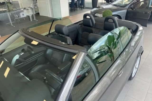 Audi Cabriolet (2011) thumbnail 12