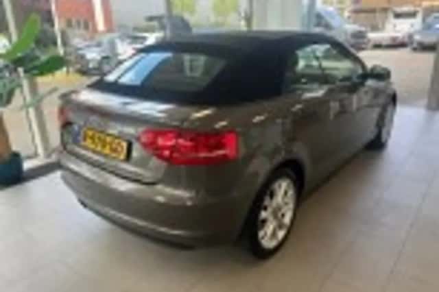 Audi Cabriolet (2011) thumbnail 32