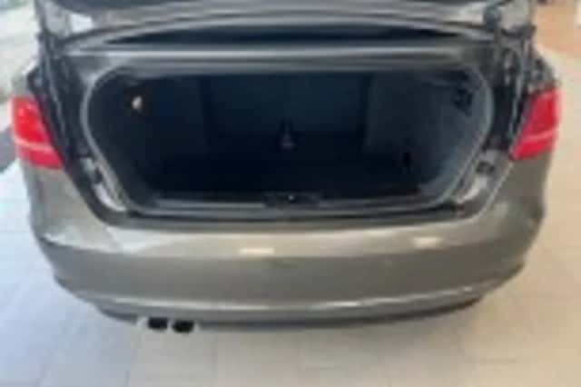 Audi Cabriolet (2011) thumbnail 43
