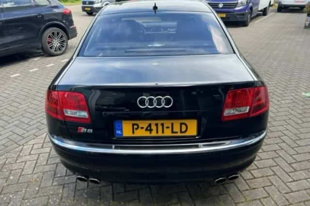 Audi S8 (2006) thumbnail 4