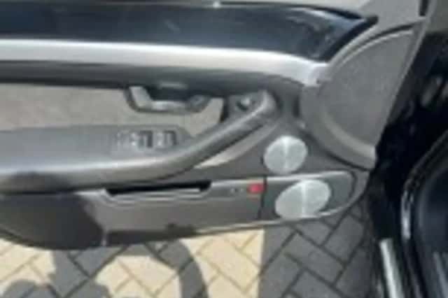 Audi S8 (2006) thumbnail 57