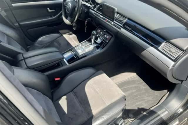 Audi S8 (2006) thumbnail 84