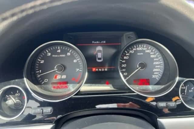 Audi S8 (2006) thumbnail 95