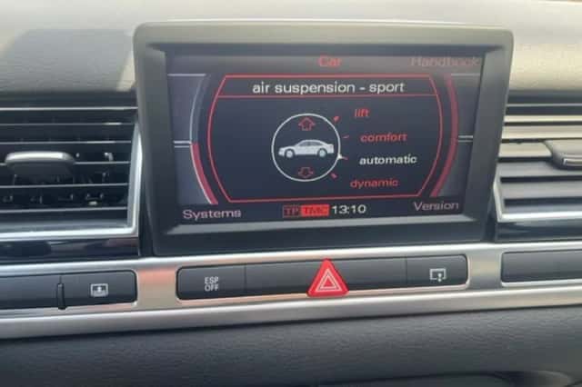 Audi S8 (2006) thumbnail 98