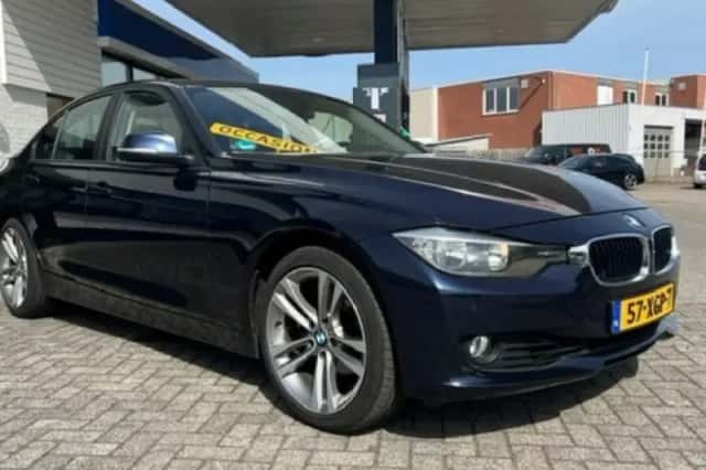 BMW 3-Serie (2012) thumbnail 1