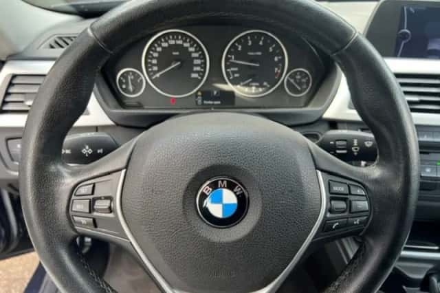 BMW 3-Serie (2012) thumbnail 16
