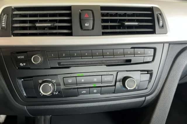 BMW 3-Serie (2012) thumbnail 23