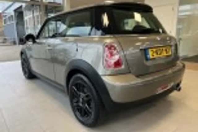 MINI One (2013) thumbnail 25