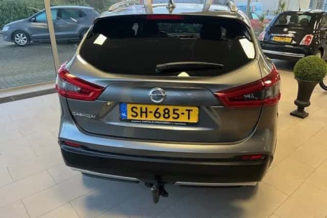 Nissan Qashqai (2018) thumbnail 5