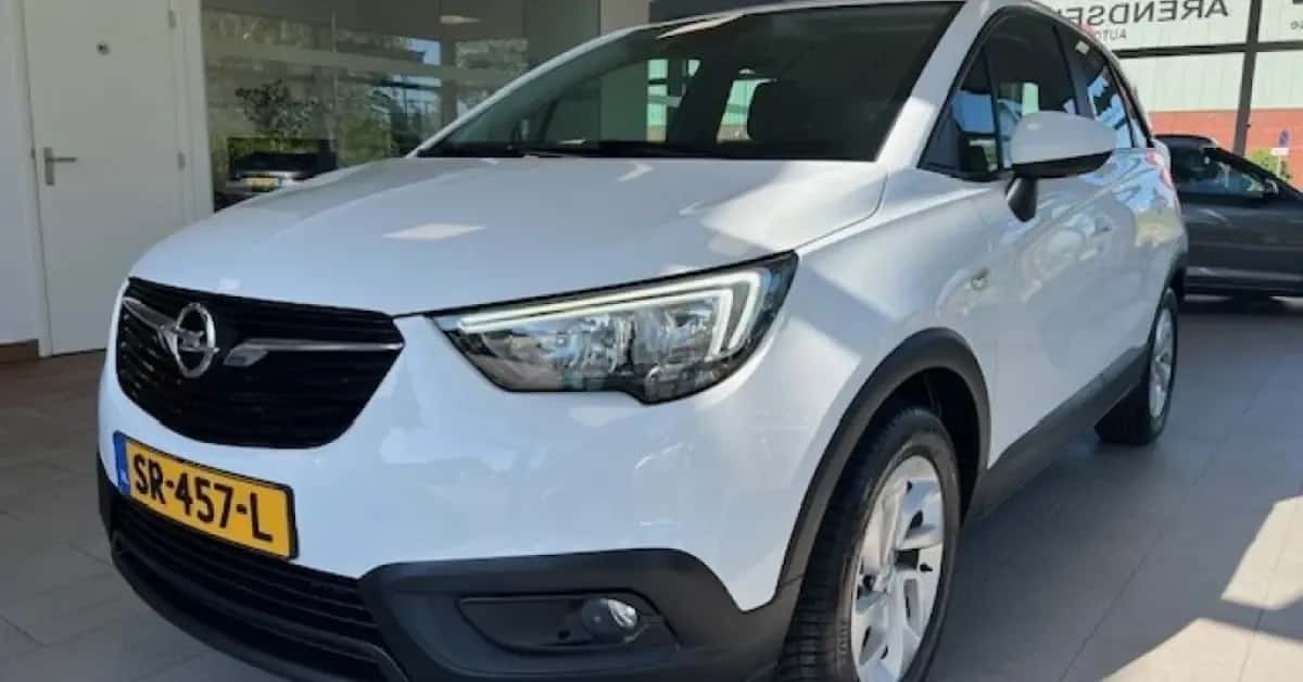 Opel Crossland X (2017) — foto 1