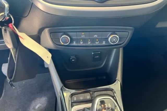 Opel Crossland X (2017) thumbnail 66