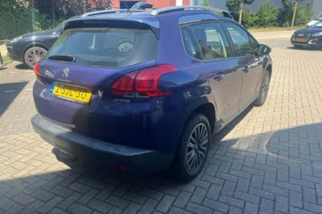 Peugeot 2008 (2008) thumbnail 5
